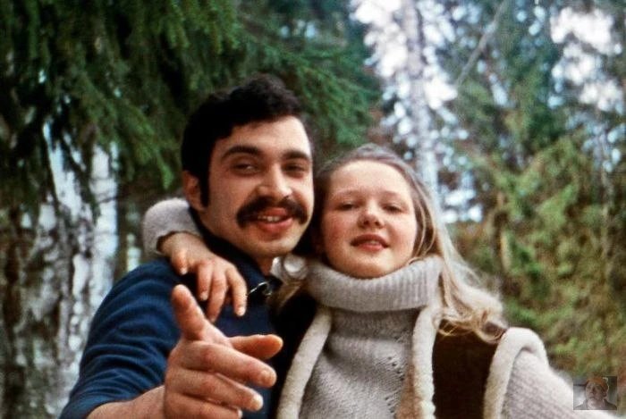 Дочь Елены Прокловой раскрыла семейную тайну: её отец до сих пор любит маму, но только ту, которой о