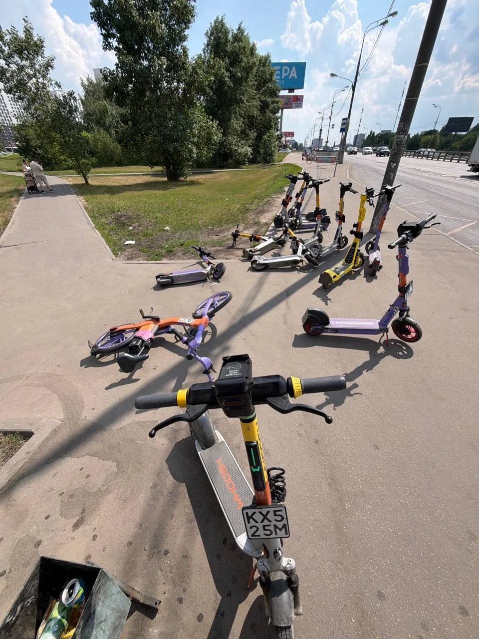 И правда!

А потом люди не понимают, а чем же эти злополучные самокаты так мешают и зачем их запреща