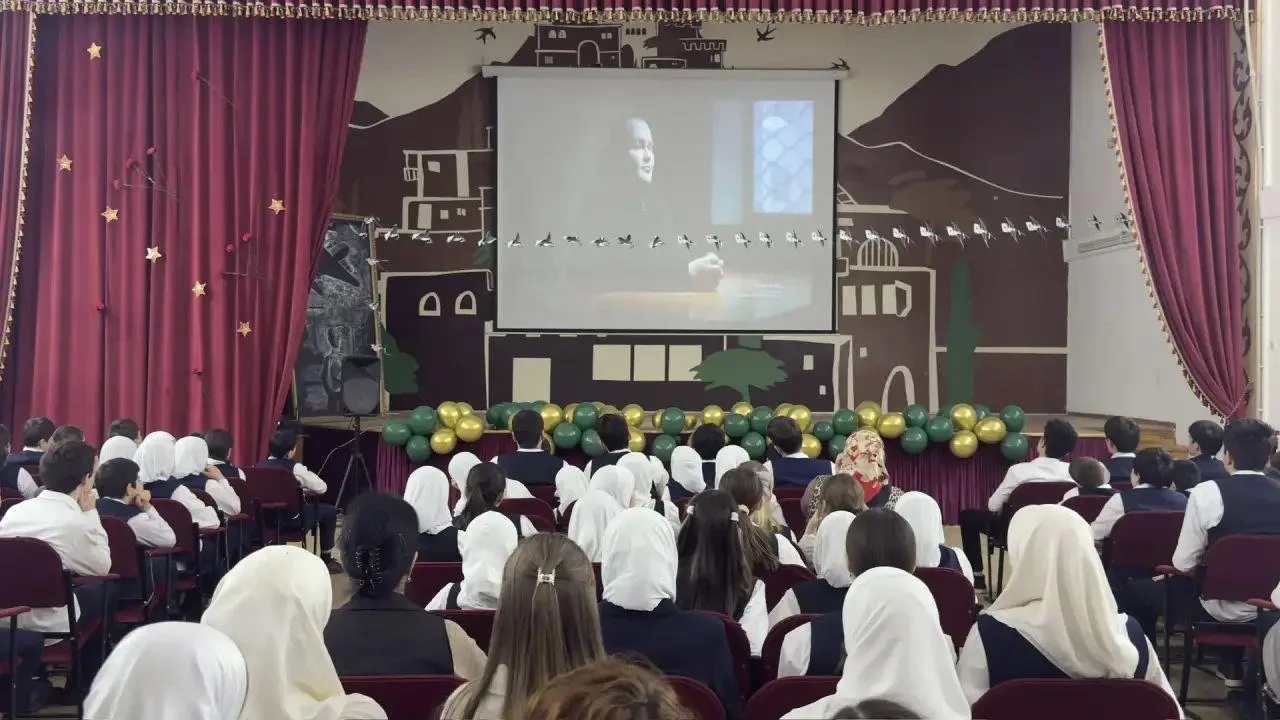 📢 В МБОУ СОШ №58 прошел классный час, посвященный профилактике деструктивного поведения среди несове