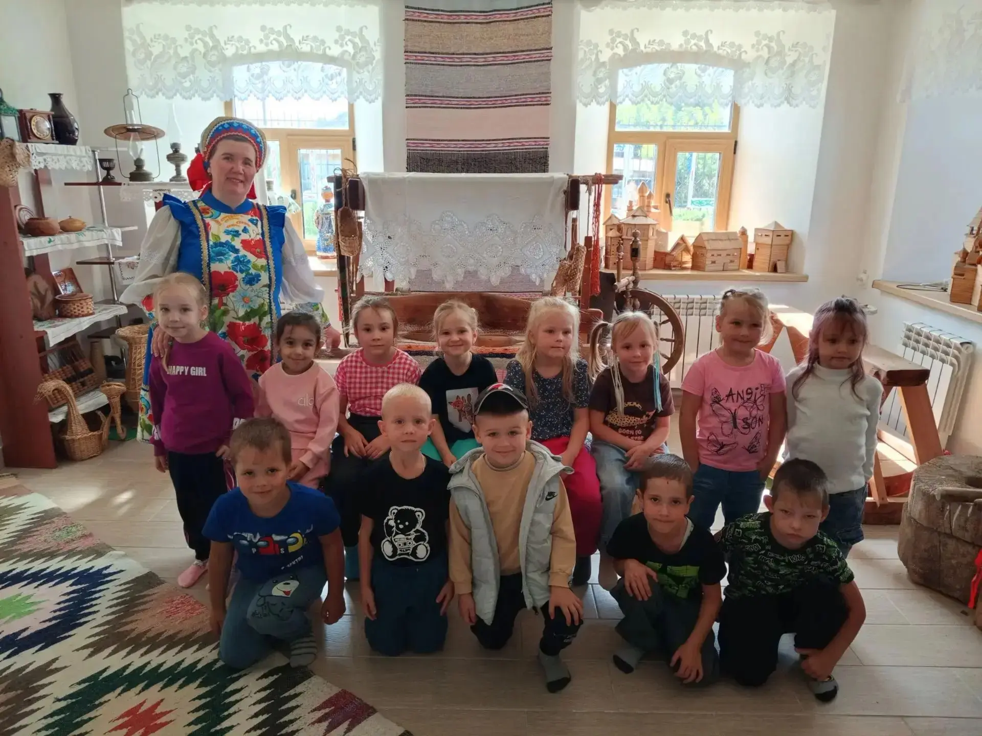 🎉 Экскурсия в Дом ремёсел: «Крестьянский дом и всё, что в нём» 🎉