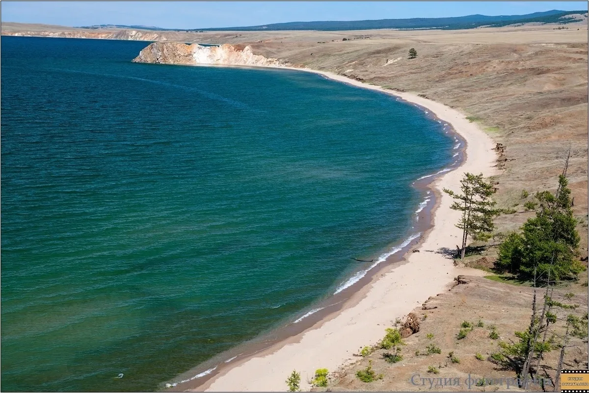На берегу летнего Байкала 🌊

📸 Владимир Гришин