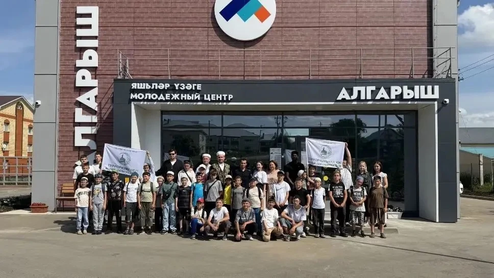Марафон Единства: сердцем против зла

В молодёжном центре «Алгарыш» прошёл марафон, посвящённый прот