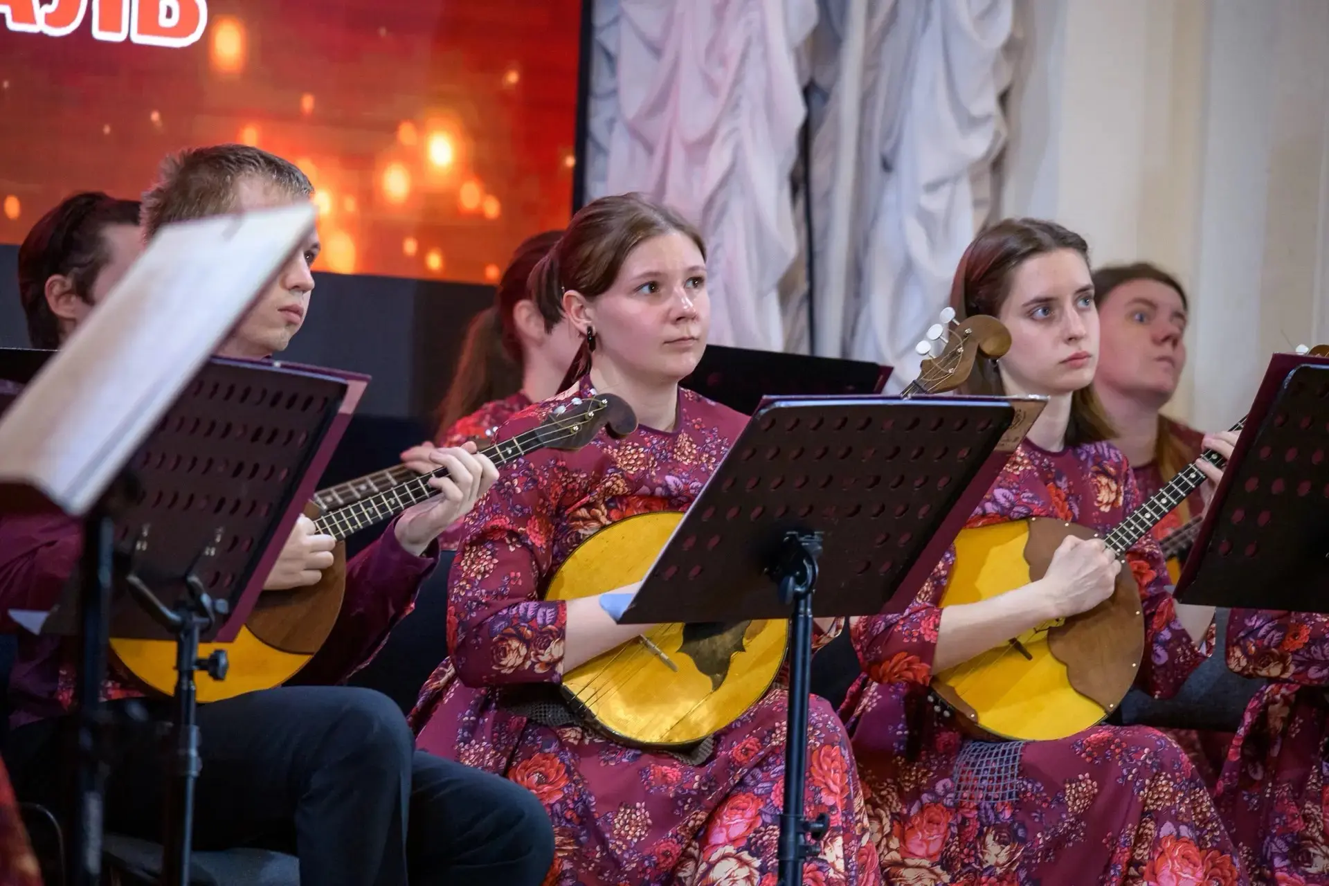 🎼 Камерный оркестр народных инструментов «Скоморохи» выступил на гала-концерте фестиваля «Гармоники 