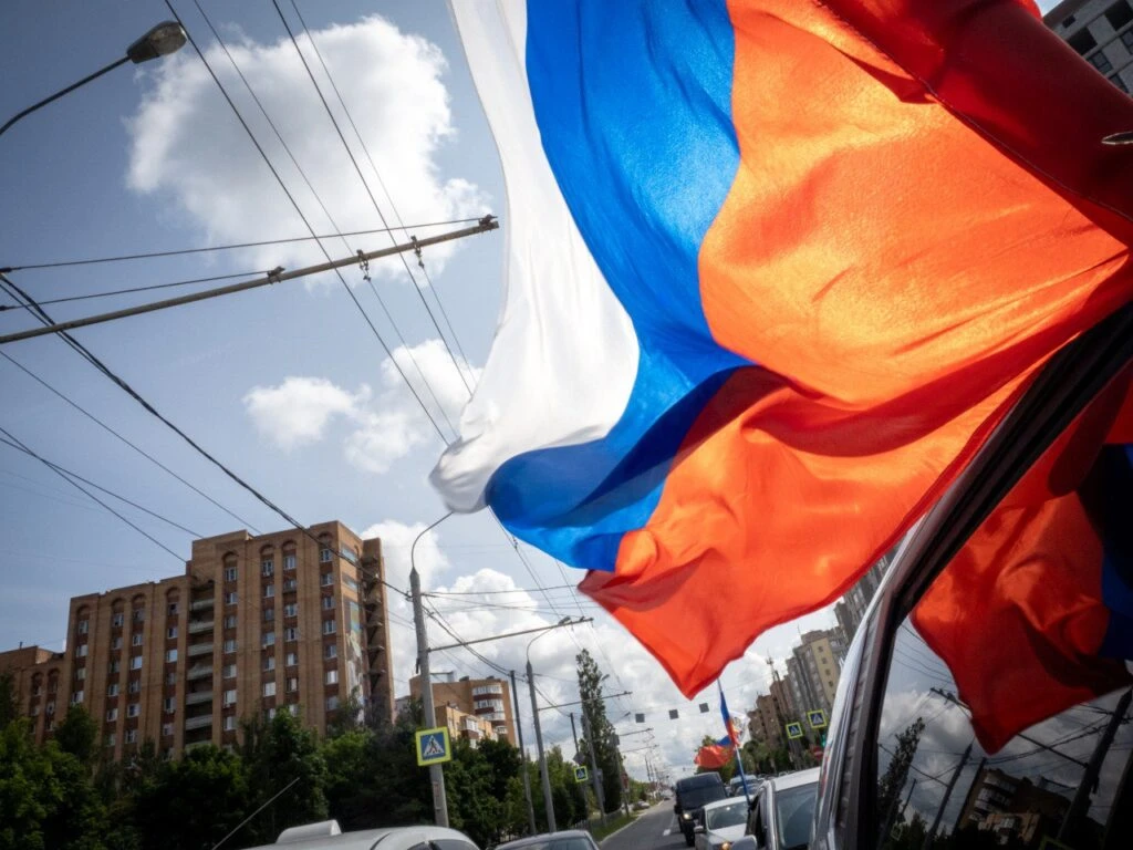 🇷🇺 Гендиректор МК «Калуга Сегодня» поздравил земляков с Днём России

Алексей Слабов поздравил вс