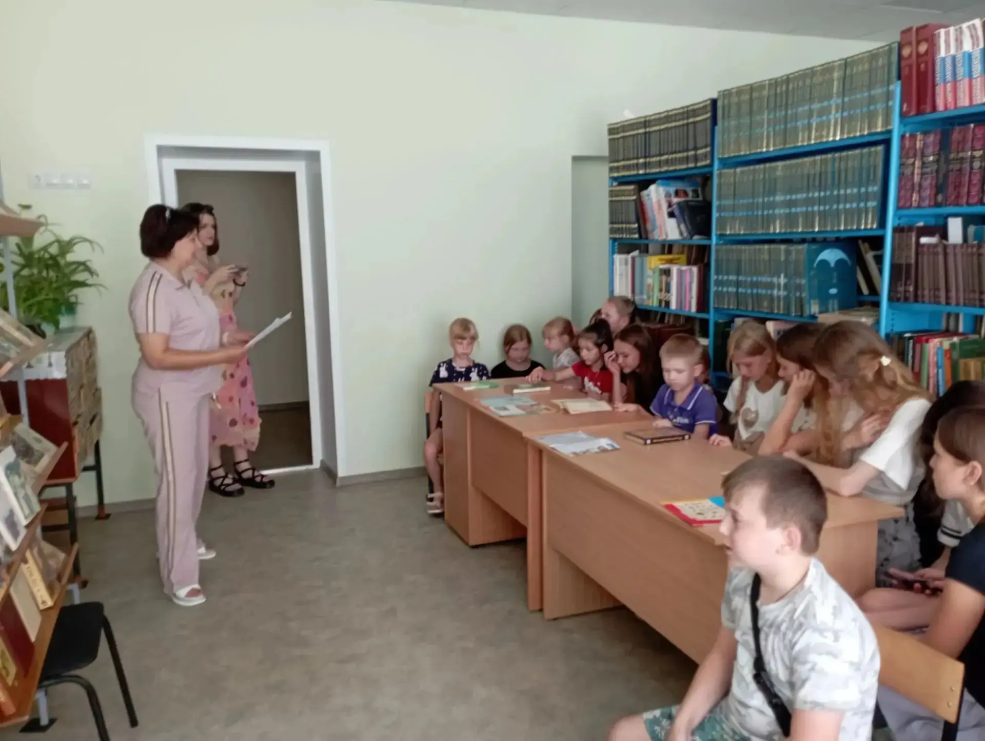 #ПетровскийМО
#БиблиотекиПетровскогоМО
🎋🪴Шехманская библиотека пригласила пригласила школьников из