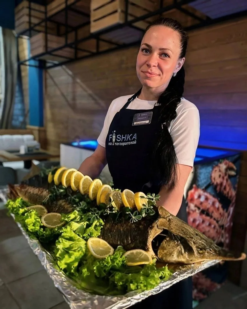 Встречаем лето в кафе 🐟 FISHKA на Таганрогской набережной🍹😎
