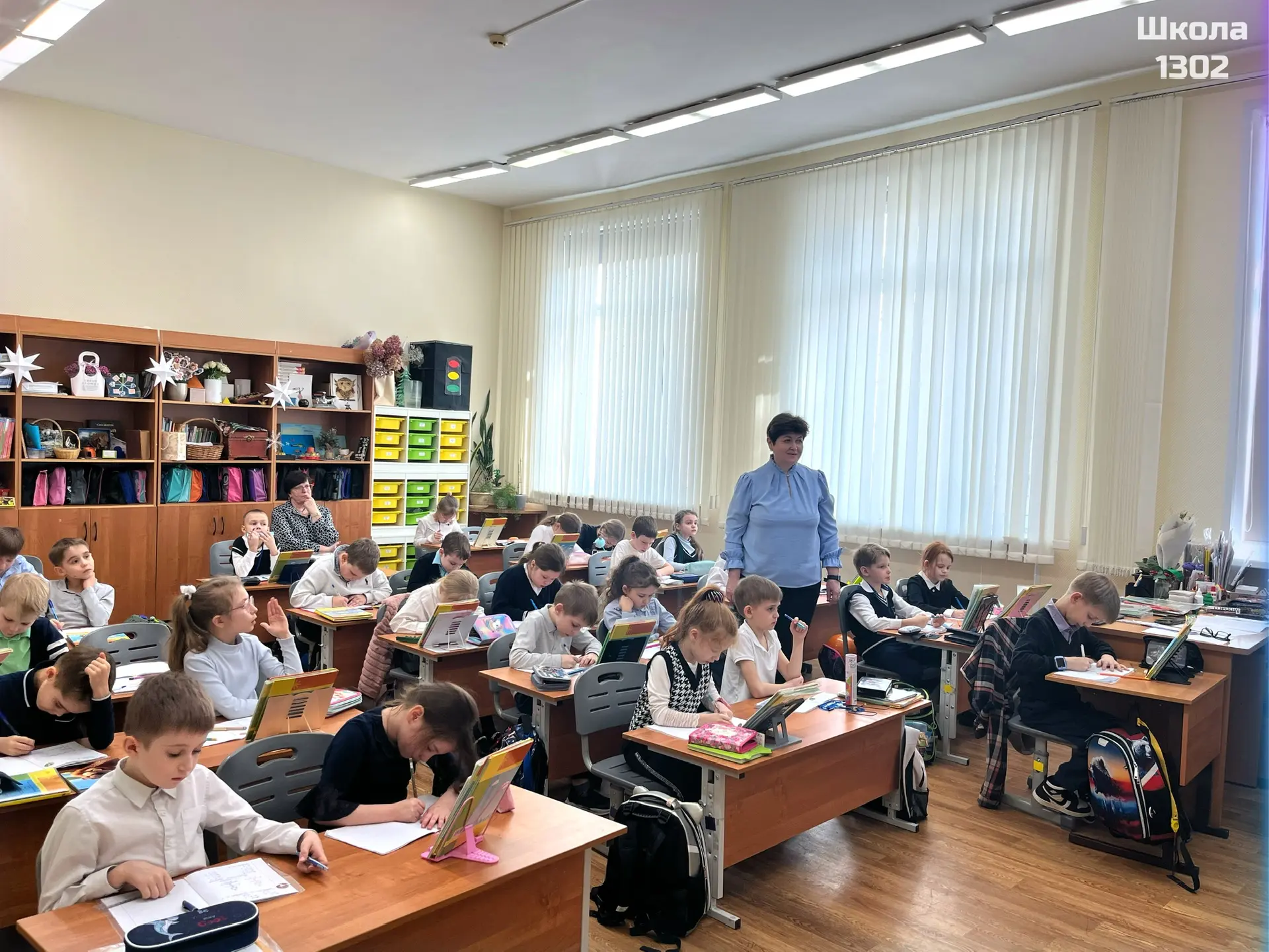 Юные москвичи изучают математику!   Первые шаги к умению решать уравнения делают ученики 1 классов н