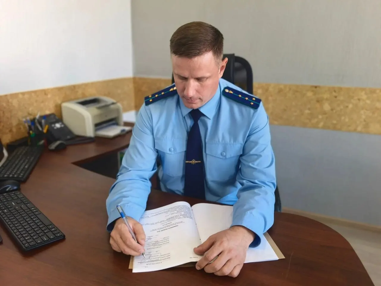 Долг по алиментам на содержание сына в полмиллиона рублей обернулся для жительницы Крив...