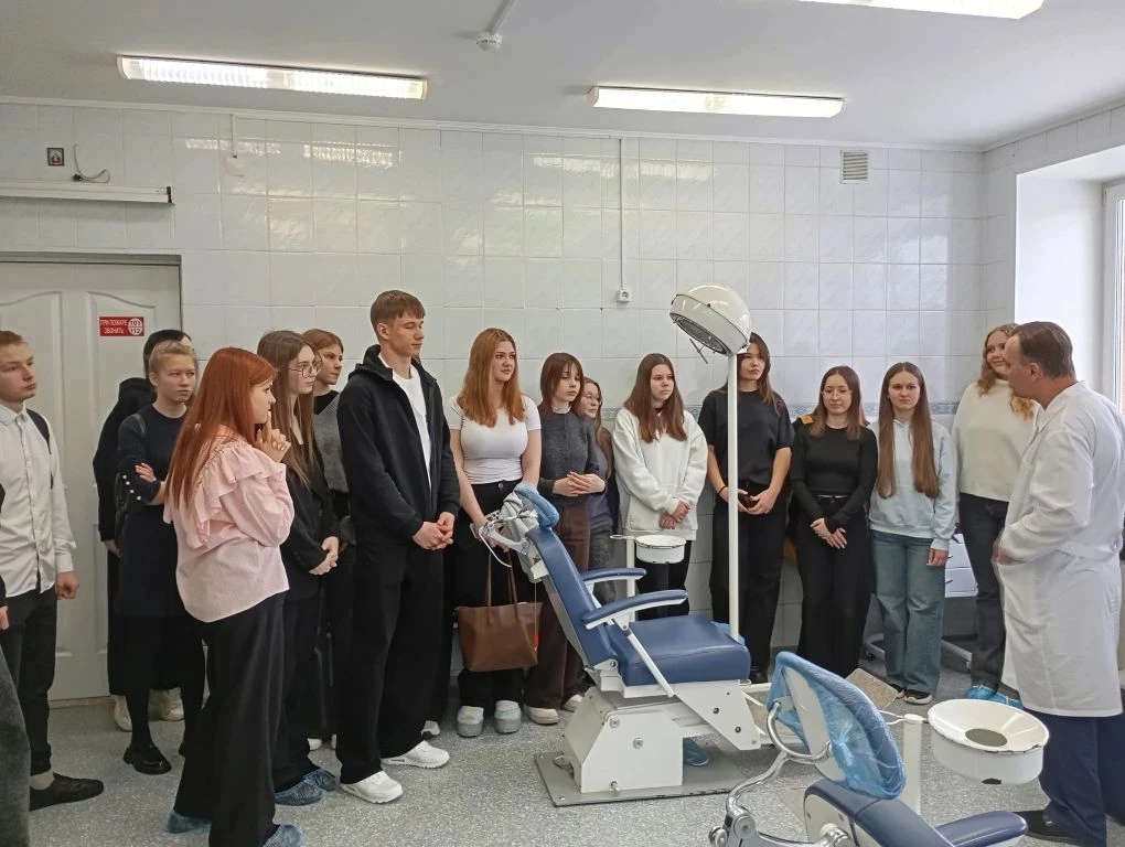 🦷 10-й медицинский класс в гостях у стоматологов: от истории до цифровых технологий!   12 февраля уч