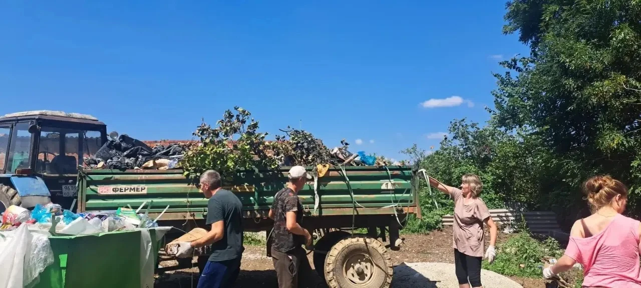 Оказание помощи в вывозе мусора детскому саду N7