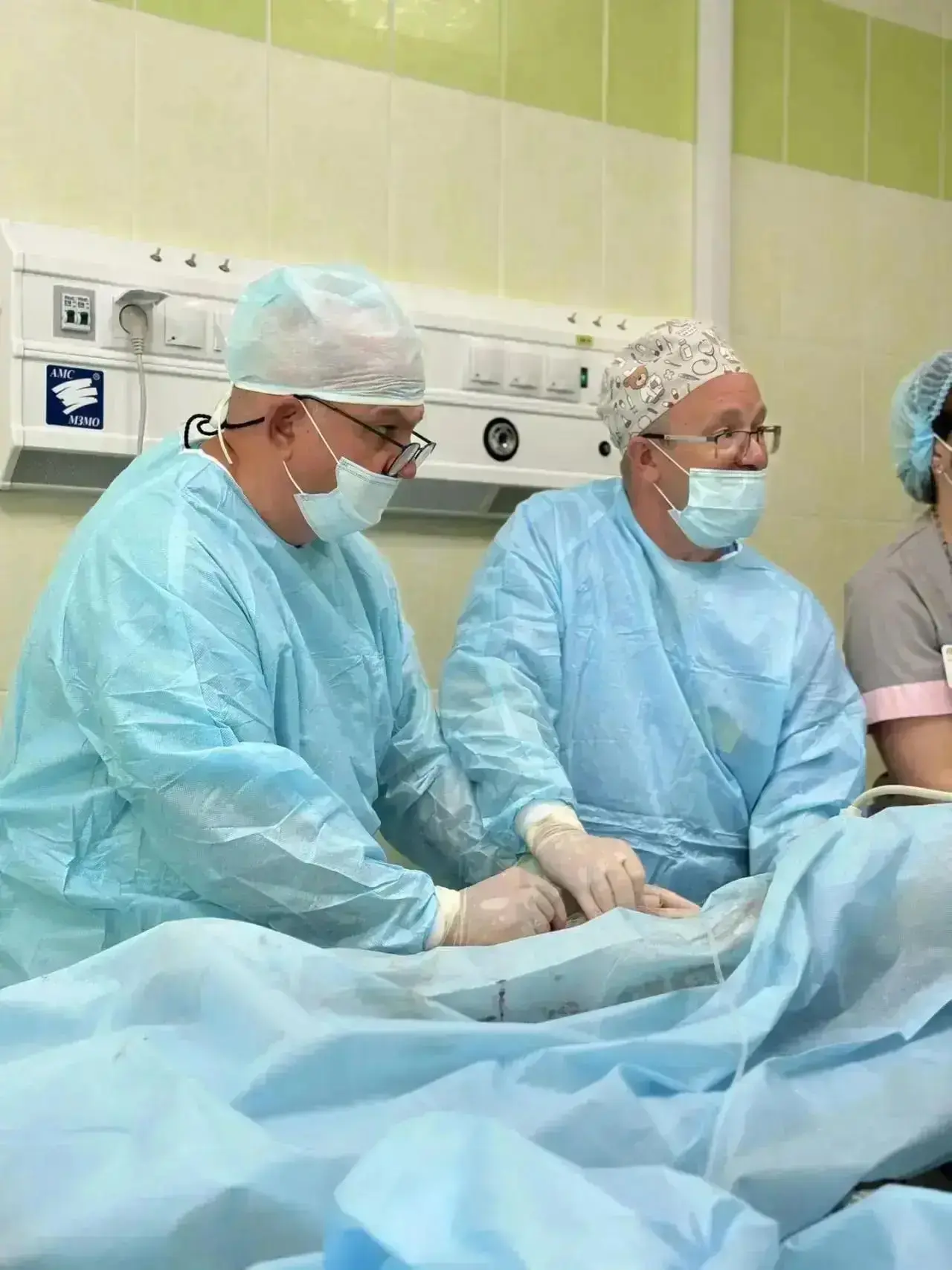 🏥 Врачи Татарстана впервые в России провели операцию на венах подростку амбулаторно