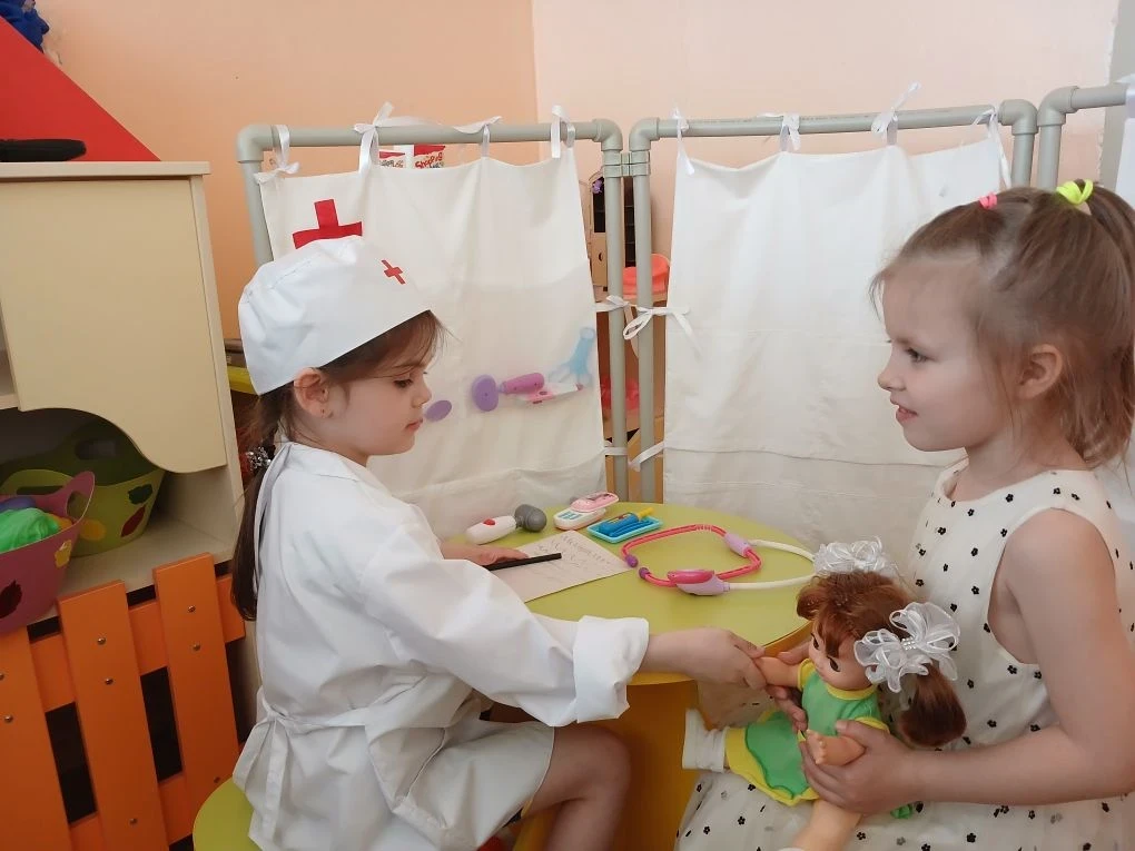 Здоровье – это ценность и богатство,
Здоровьем людям надо дорожить!
Старшая группа «Гномик»