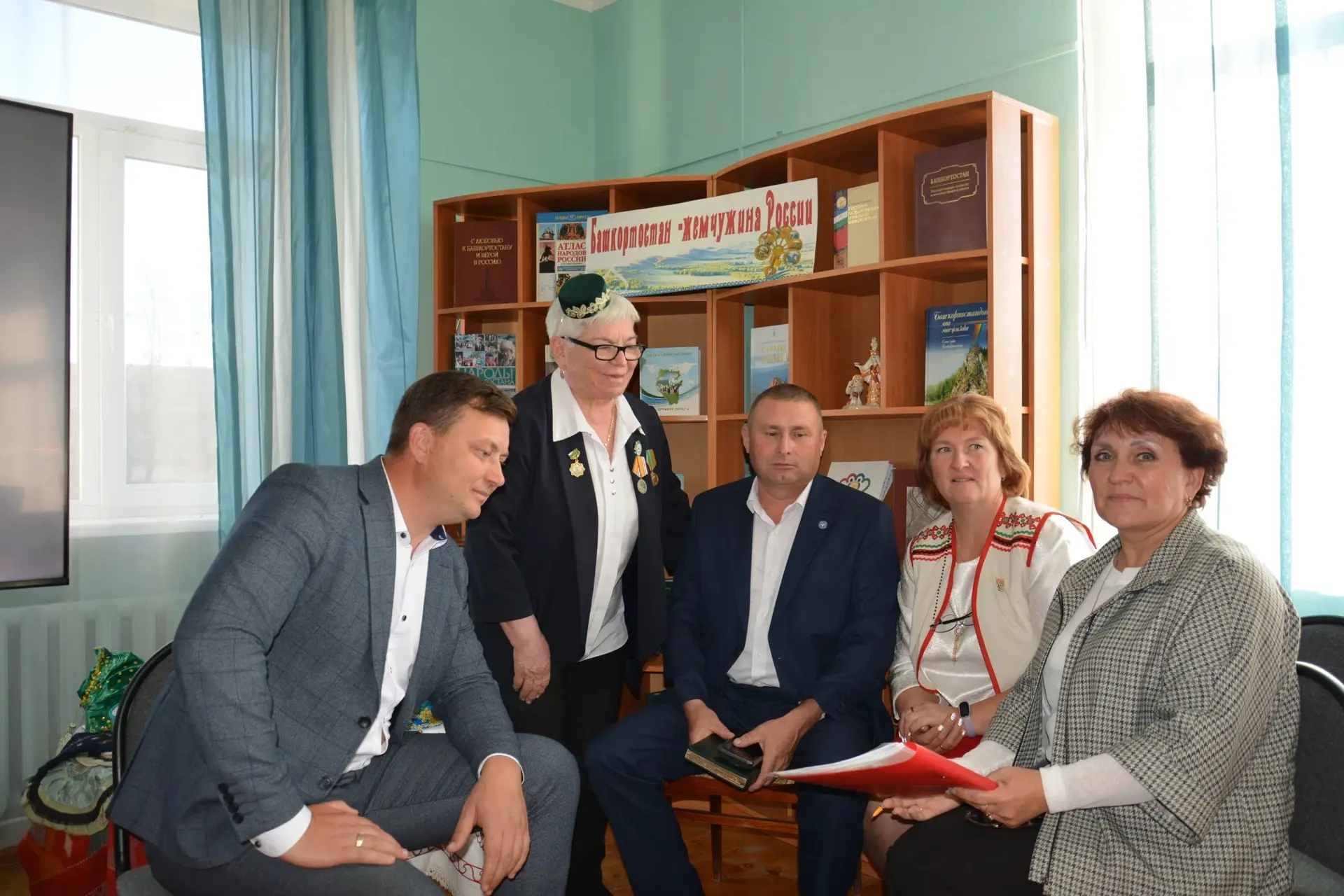 🤝✨ В ЕДИНСТВЕ — СИЛА! В Чишмах прошёл форум местного отделения Конгресса татар 🌿🏛️