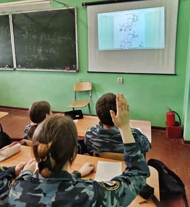 ПРОФОРИЕНТАЦИОННАЯ АКЦИЯ  "ВЫБОР ПРОФЕССИИ"👨‍🍳👩‍🌾👩‍🔧👨‍🔬👩‍🏭  Акция "Выбор профессии" продолжает работ