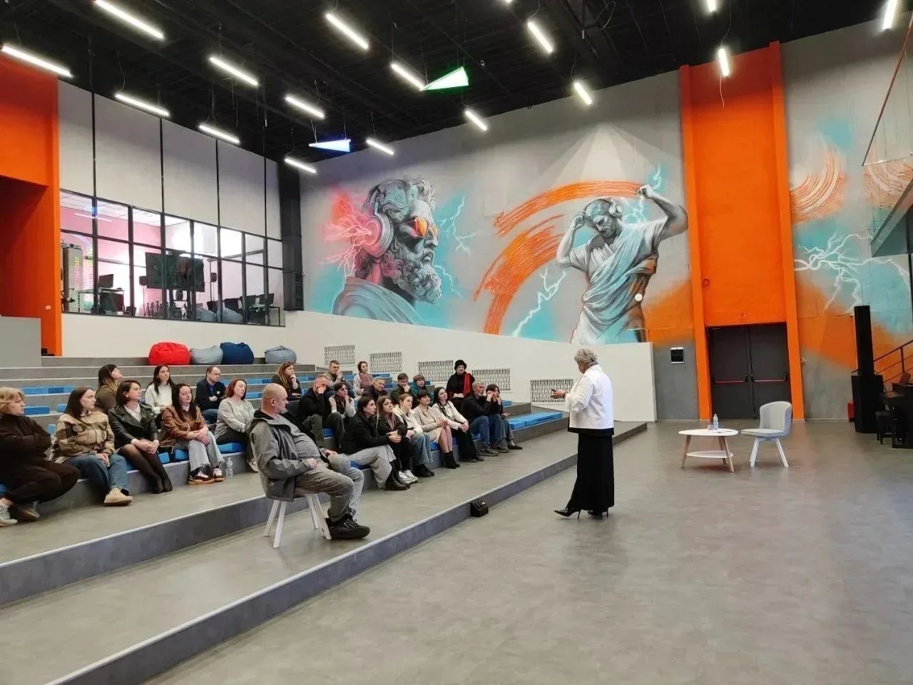 Приоритет в работе органов власти — помочь участникам спецоперации вернуться к полноцен...