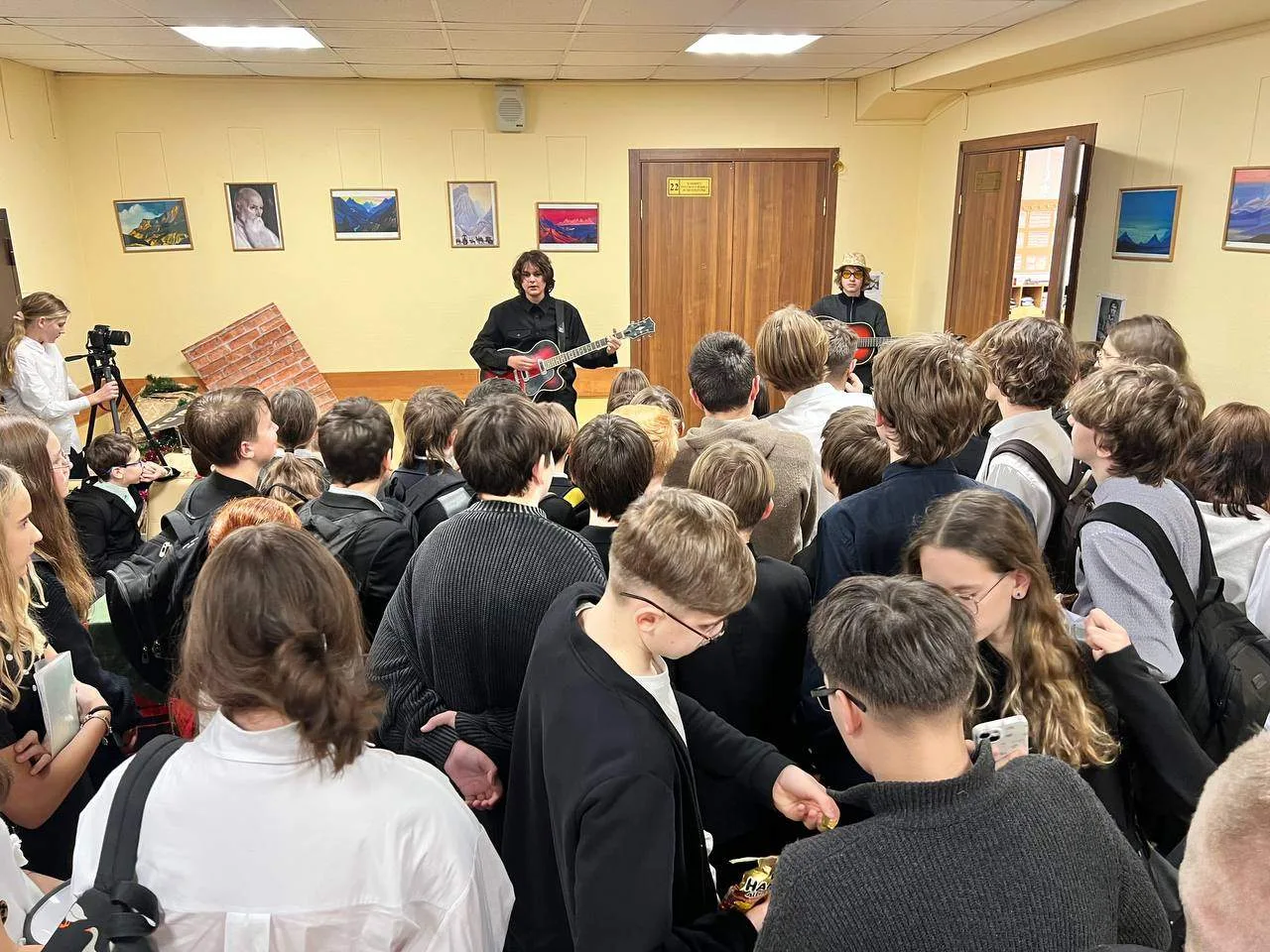 КРЕЩЕНСКИЕ РИФМОВАНИЯ ПРОДОЛЖАЮТСЯ!  Три дня настоящего праздника поэзии! Сегодня мероприятие достиг
