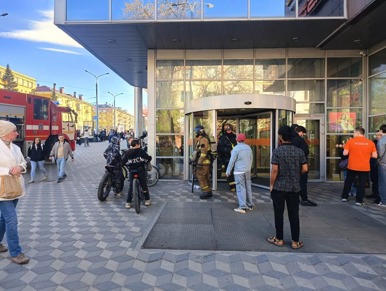 Торговый центр «Макси» в Петрозаводске эвакуировали   Сегодня, 10 мая, вечером в торговом центре «Ма