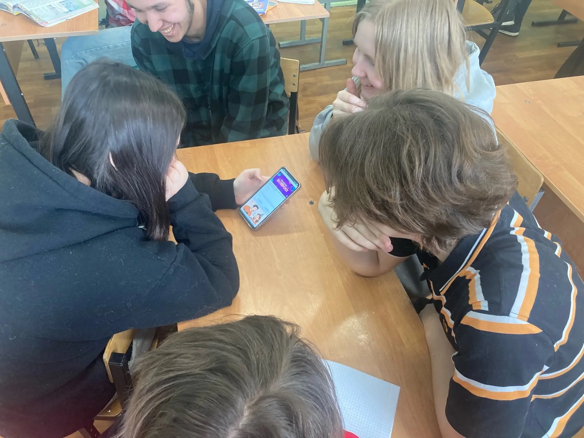 📱Сегодня команды обучающихся 7 «Б», 10 и 11 классов приняли участие в дистанционной викторине «Забве