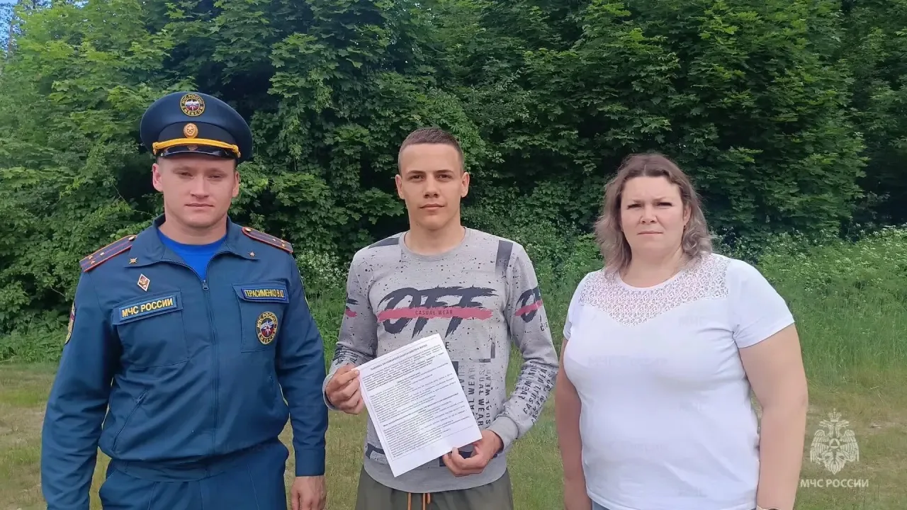 🚒 Профилактическая работа по предупреждению пожаров в частном жилом секторе Злынковского района

🔹