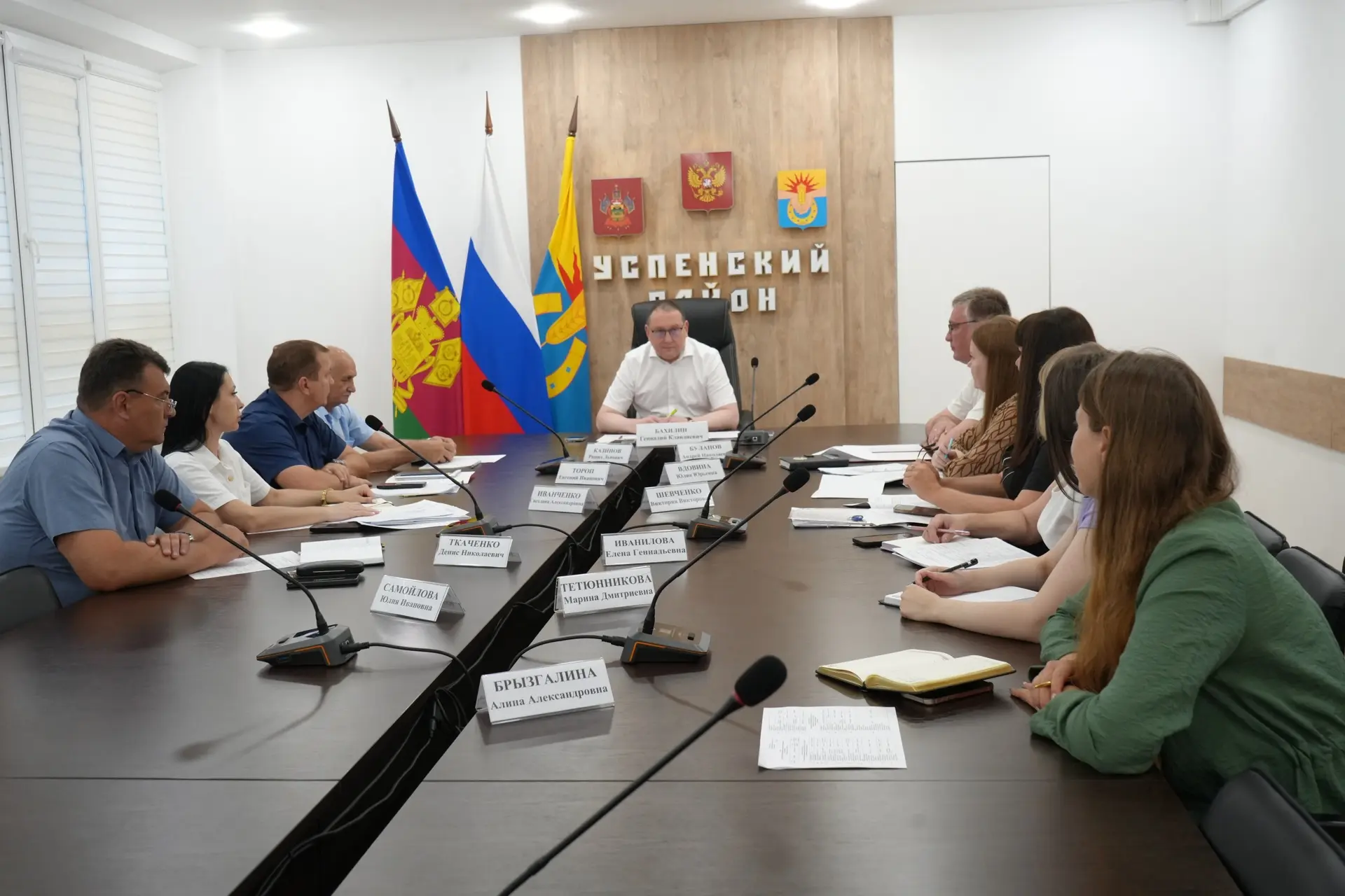 Совместно с председателем Совета муниципального образования Успенский район Р.Л.Казиновым провел апп