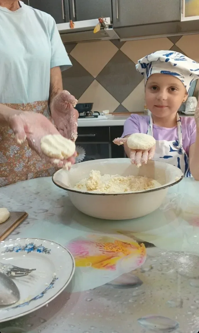 Семейный уют и вкус детства: сырники от бабушки Лапшиной Милины.