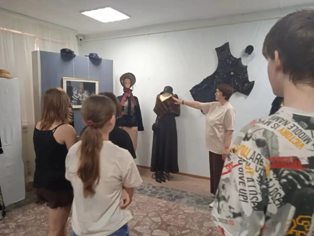 3 августа ребята из ЛТО "Луч"  посетили историко-краеведческий музей, где познакомились с коллекцией