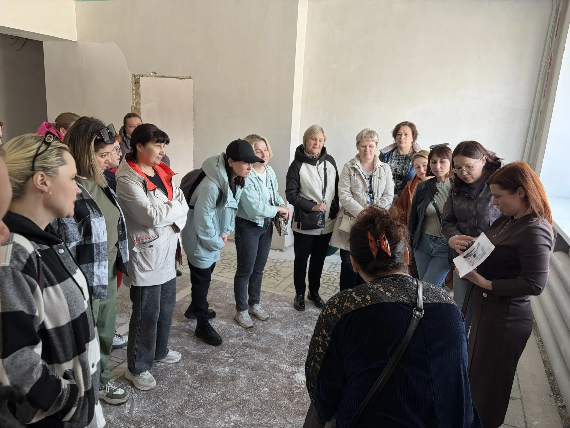 Встреча с родителями: ремонт школы в самом разгаре!  Сегодня в нашей школе прошла важная встреча с р