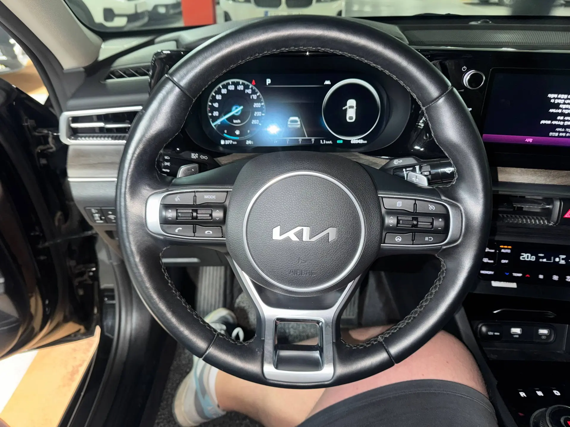 Автомобиль в ПРОДАЖЕ😍😍😍   ВИДЕООБЗОР прилагаю сразу🫡  Kia K5❤️ ❤️❤️  68 тыс пробег❤️❤️❤️ 2023 апрель