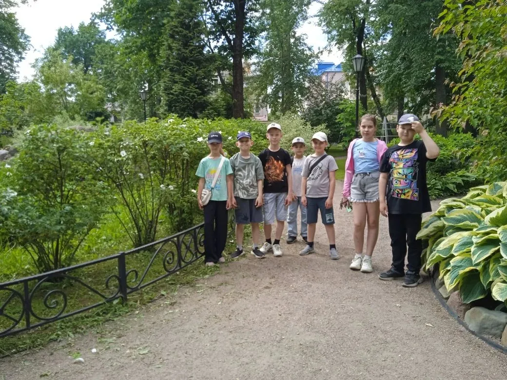 🌞ЛУЧИК

🏕️ Школа учит, а лето вдохновляет — идеальный баланс года.

Традиционно неделя началась с 