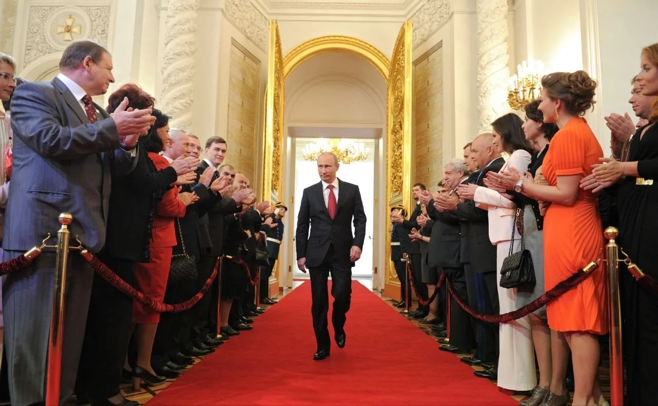 🎉 Президент России Владимир Путин 7 октября отмечает 74-й день рождения.