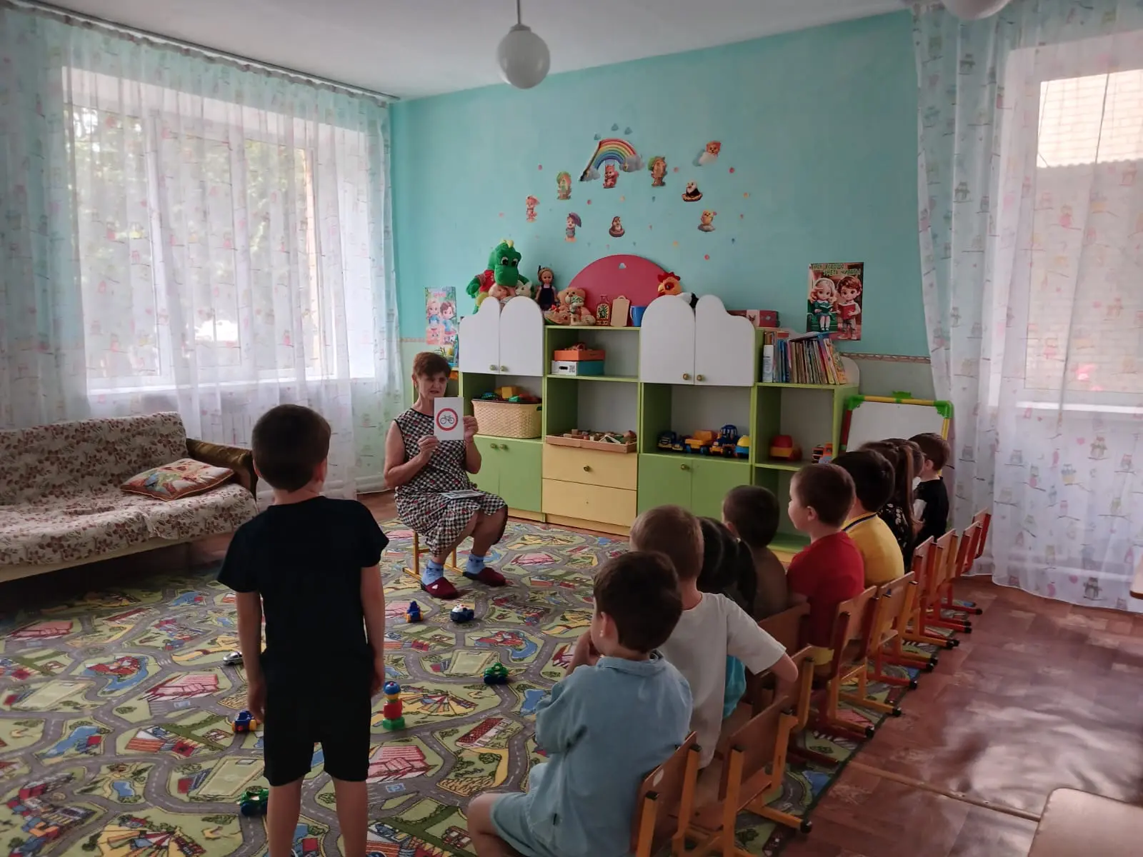 Тема: Закрепить знания о ПДД.