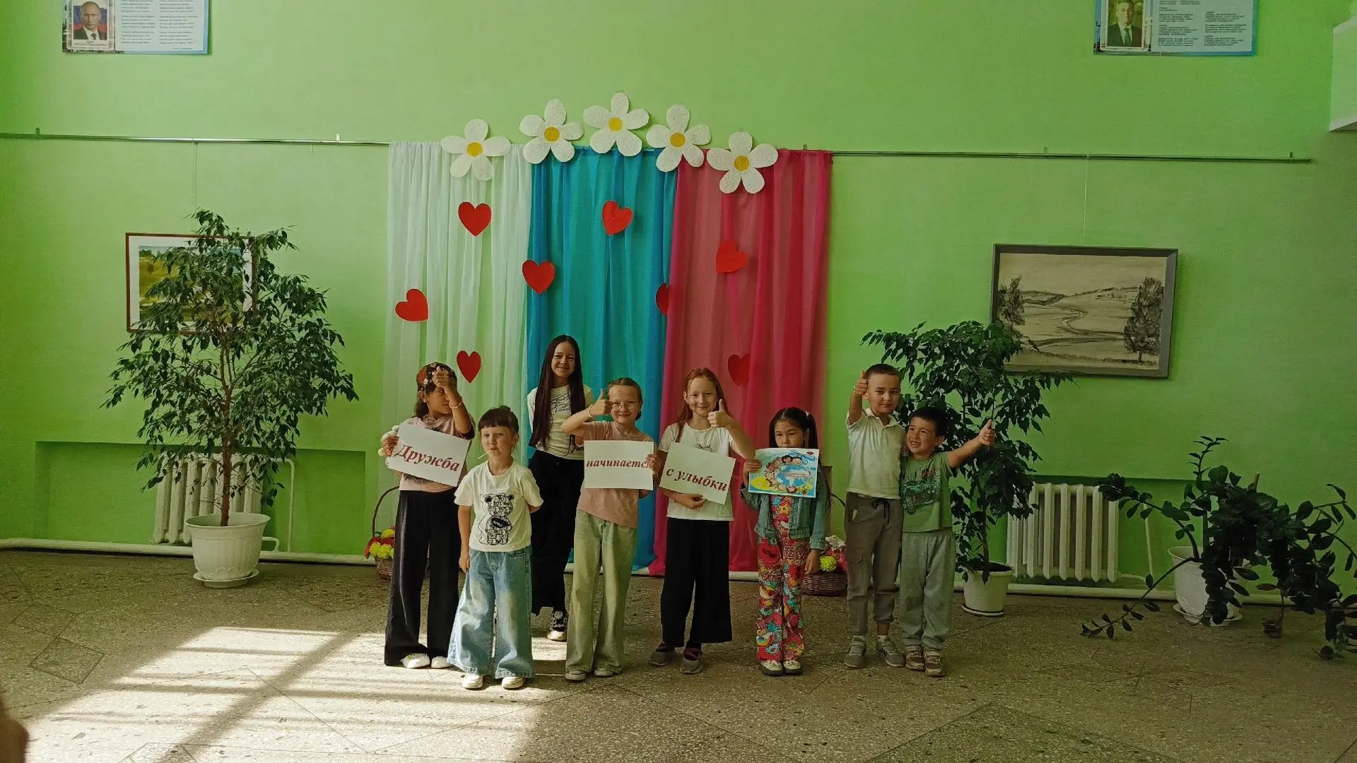 30 июля, в Международный день дружбы, Аркауловская модельная библиотека превратилась в территорию об