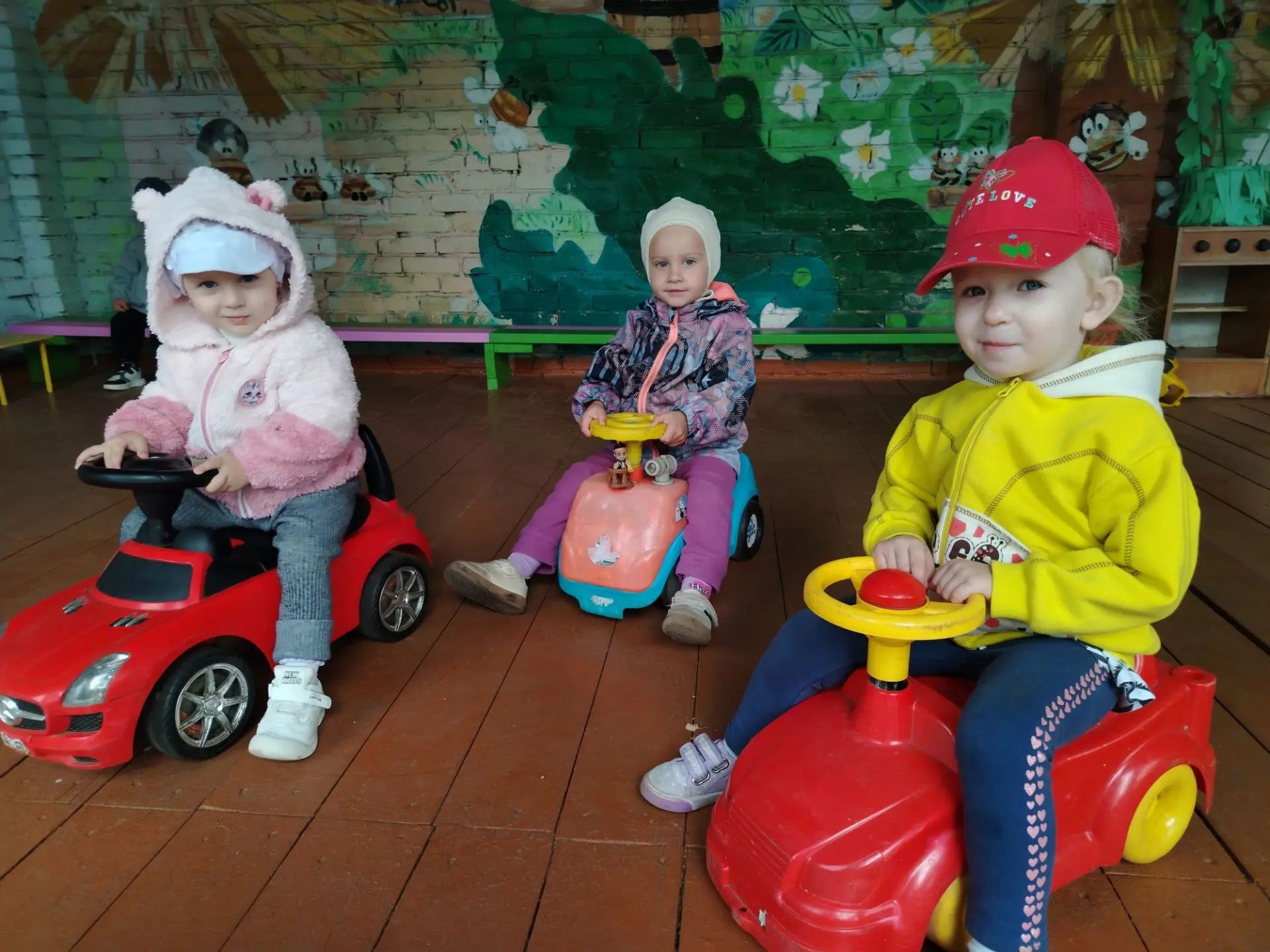 Би-бип! Наши малыши на дороге 🚗