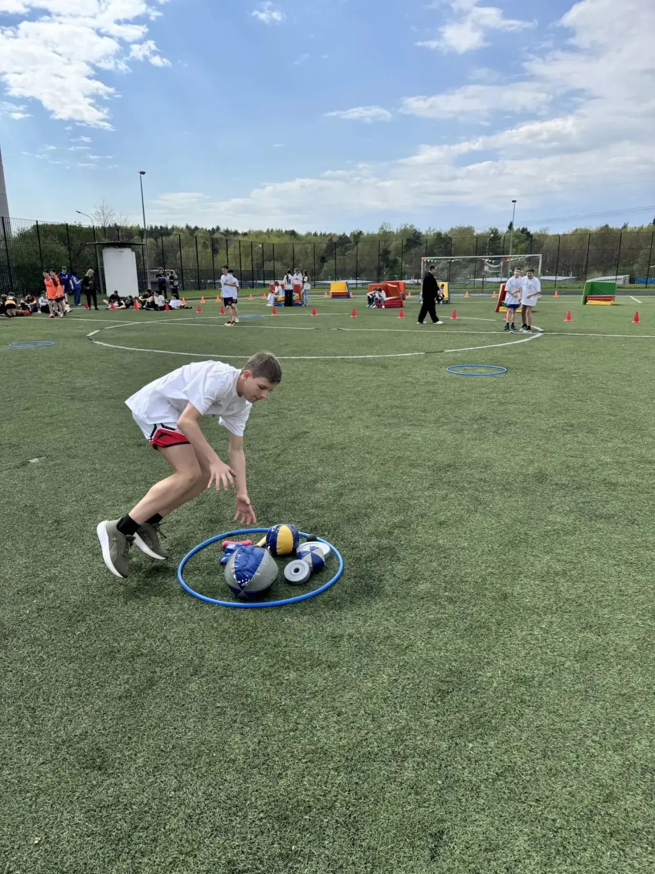 Эстафета Победы: дистанция памяти и силы 🇷🇺🏃‍♂️  🎖️ Наши ребята приняли участие в традиционной Эстаф