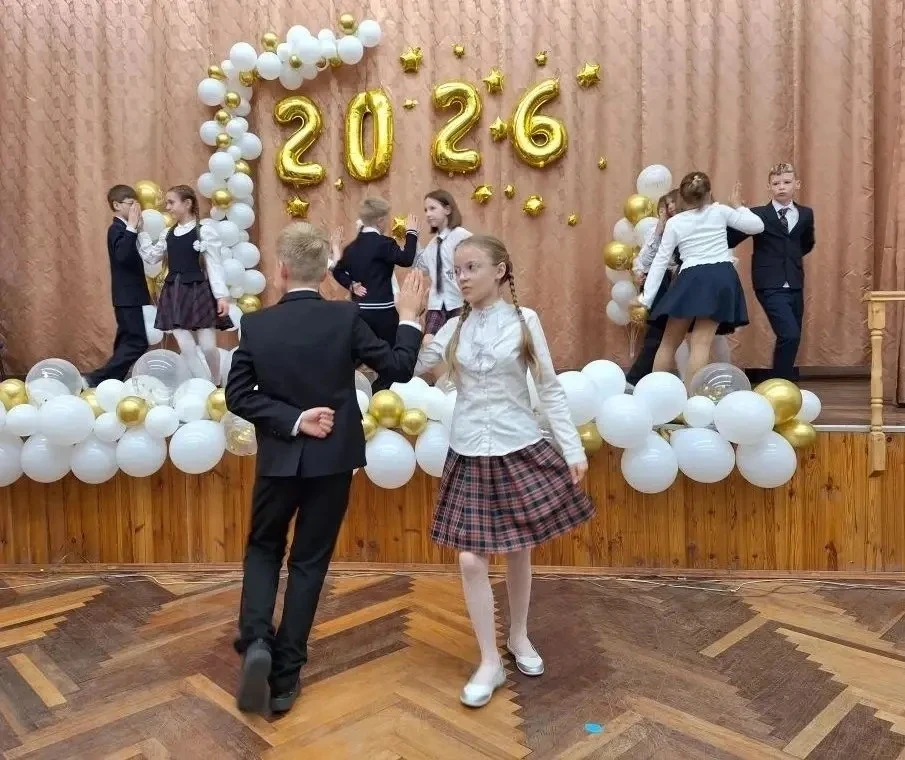 Прощай, начальная школа!🔔🌟  Сегодня в корпусе на Яхтенной прошел замечательный праздник, посвященный