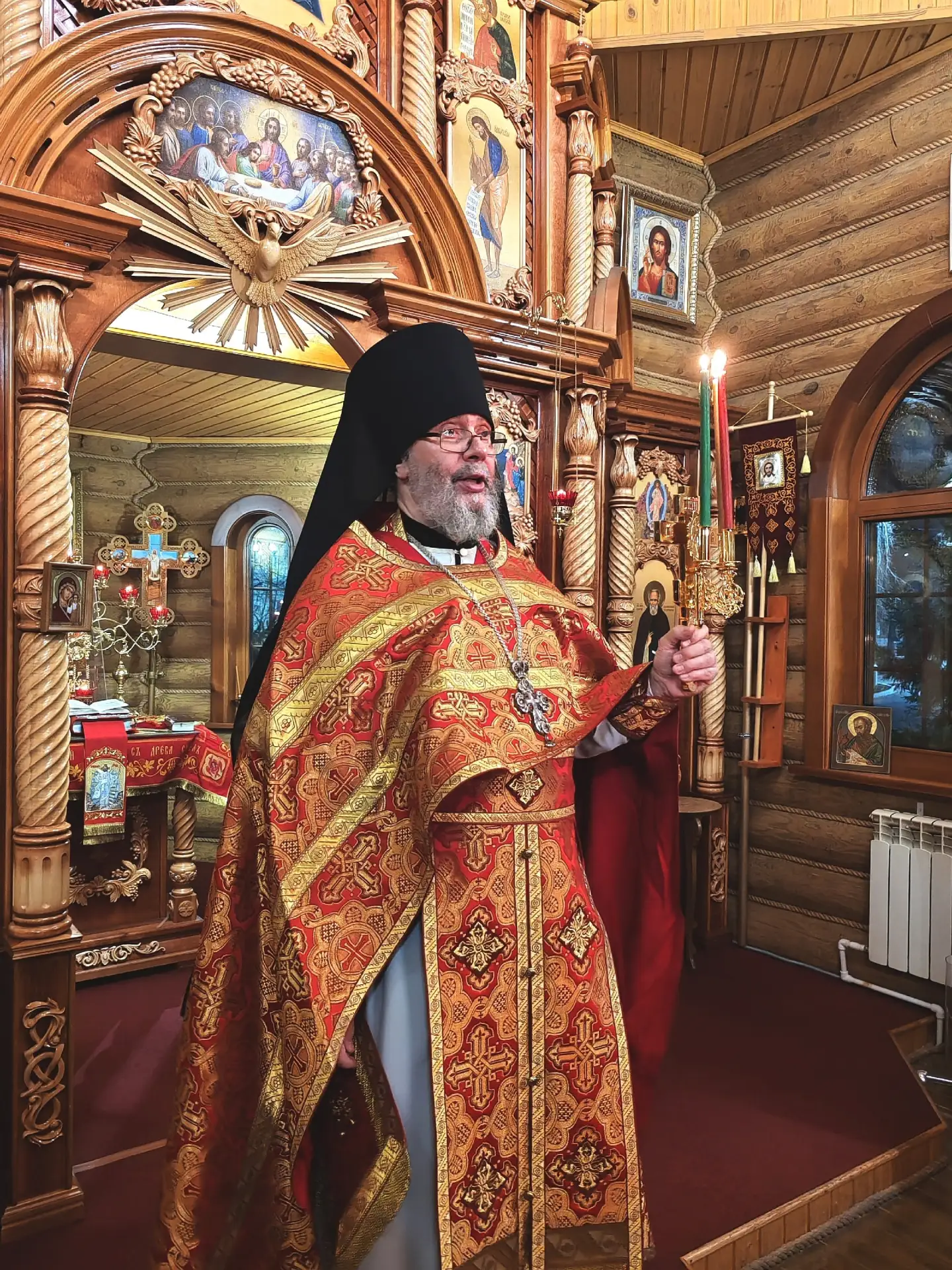 🕊 В ночь Светлого Христова Воскресения в храме преподобного Сергия Радонежского, расположенном на те