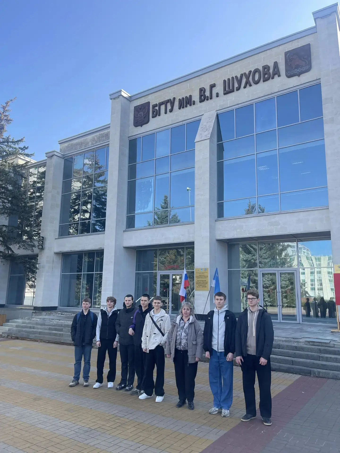 👩‍🎓👨‍🎓 В рамках профориентационной работы выпускники 11 А класса (технологический профиль) приняли у