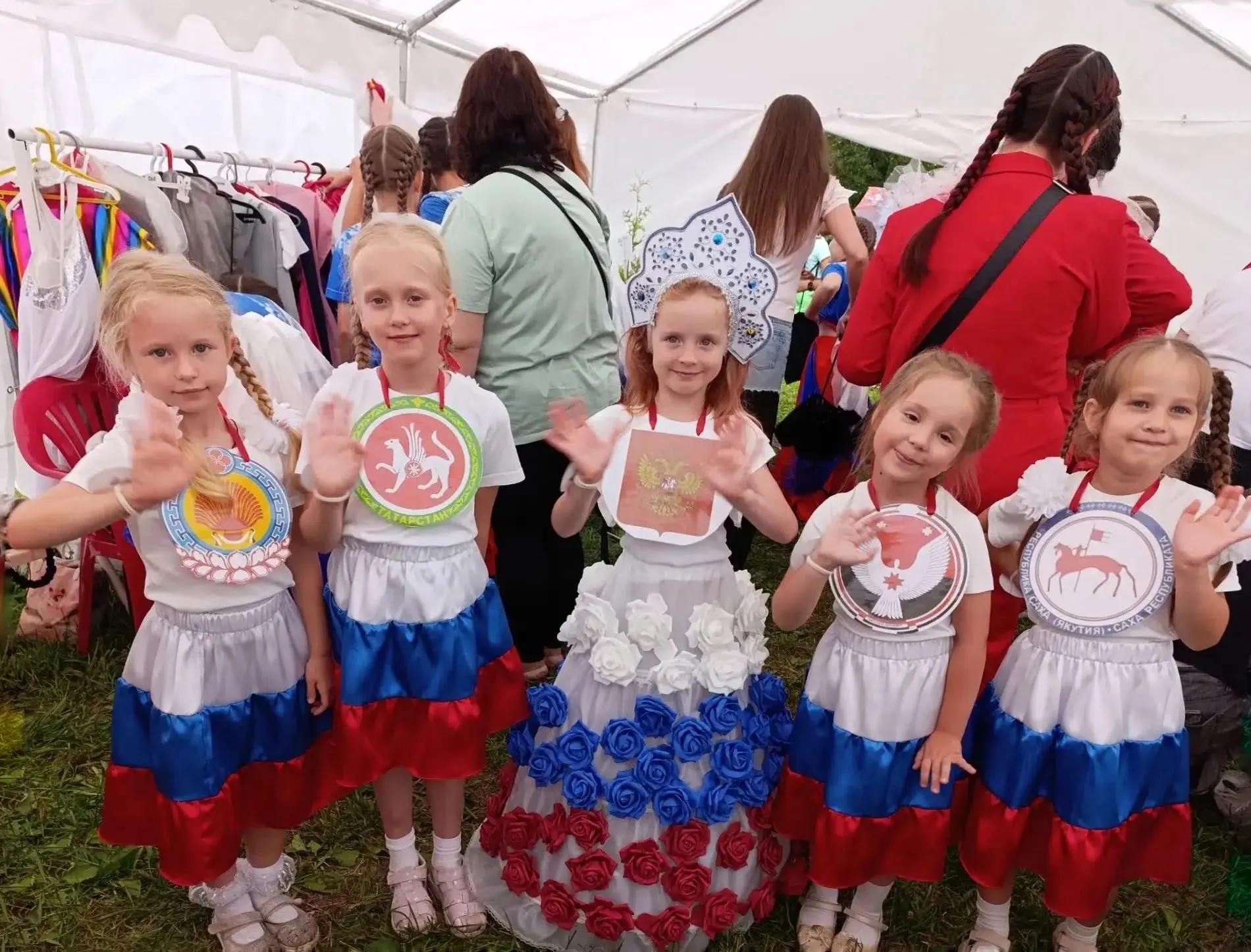 4 июля в день празднования города в парке Ю.А. Гагарина состоялся красочный конкурс - дефиле "Цветы 