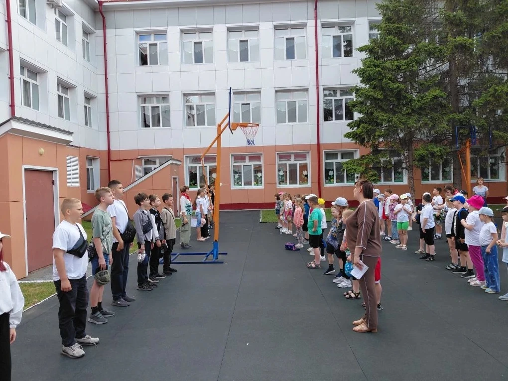 Девятый день в пришкольном лагере МАОУ СОШ №5 г. Ишима прошел активно и интересно. Всё ...