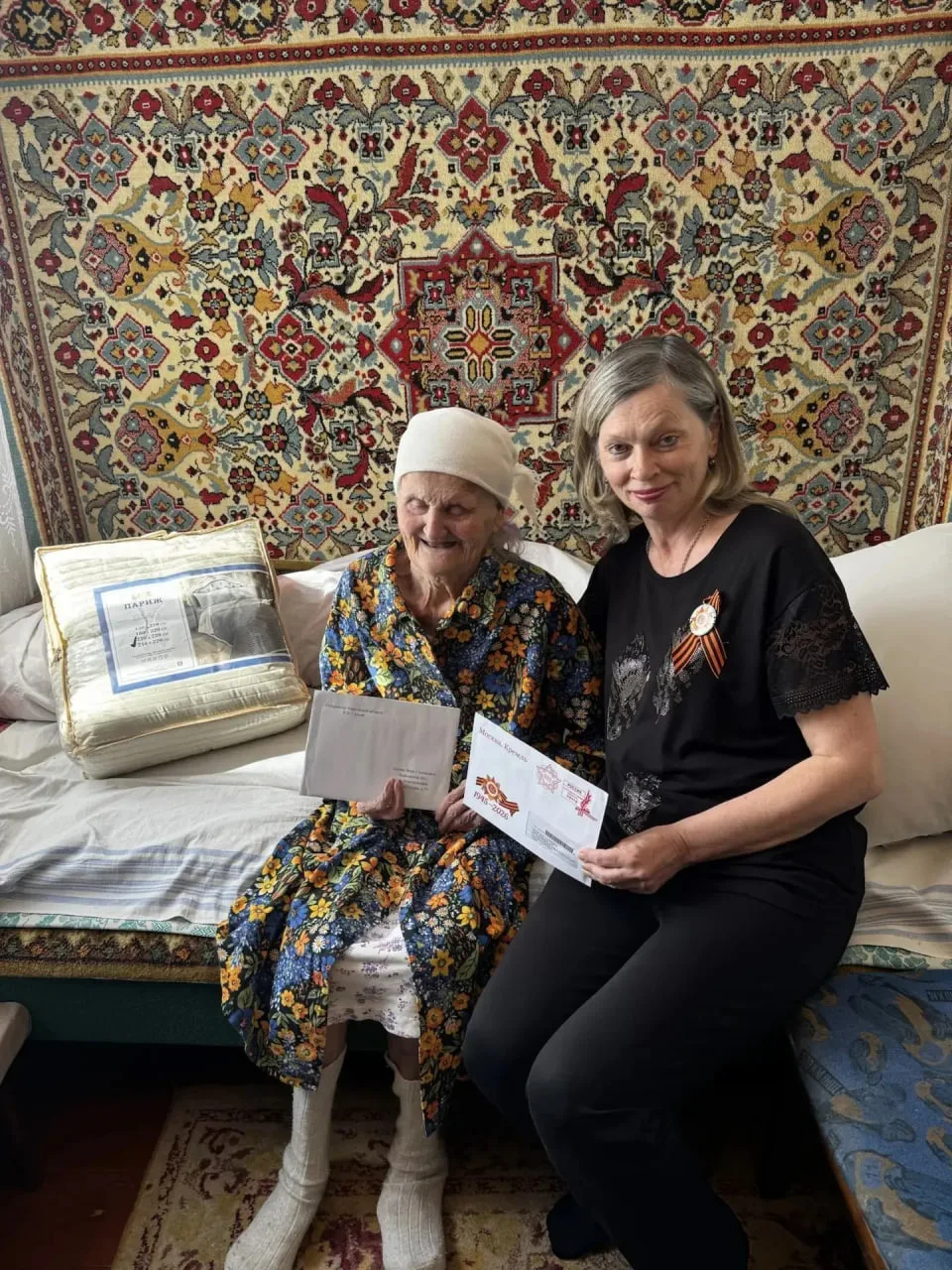 Письма и тепло: Новотроицкое управление соцзащиты поздравило ветеранов с 9 Мая