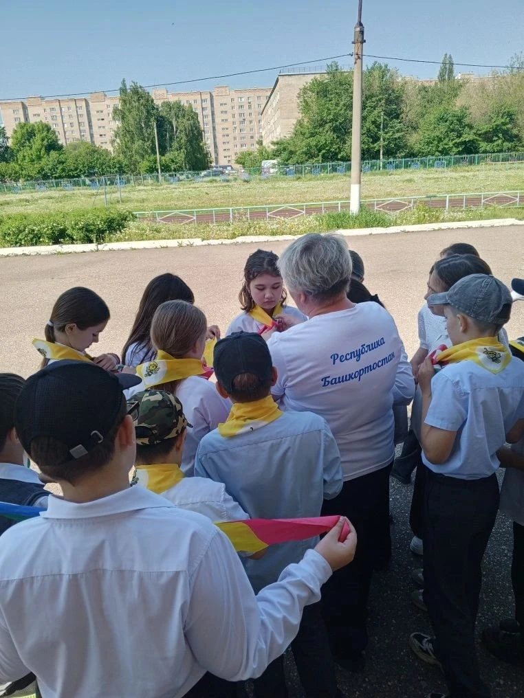 20.05 во дворе #наша3гимназия состоялся квест "Сила в единстве",  посвящённый Дню детских общественн