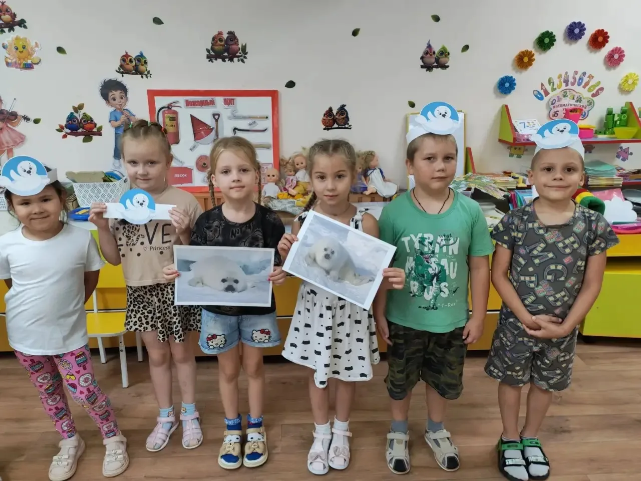 В подготовительной группе "Солнышко" сегодня проходила беседа об озере Байкал: праздник...
