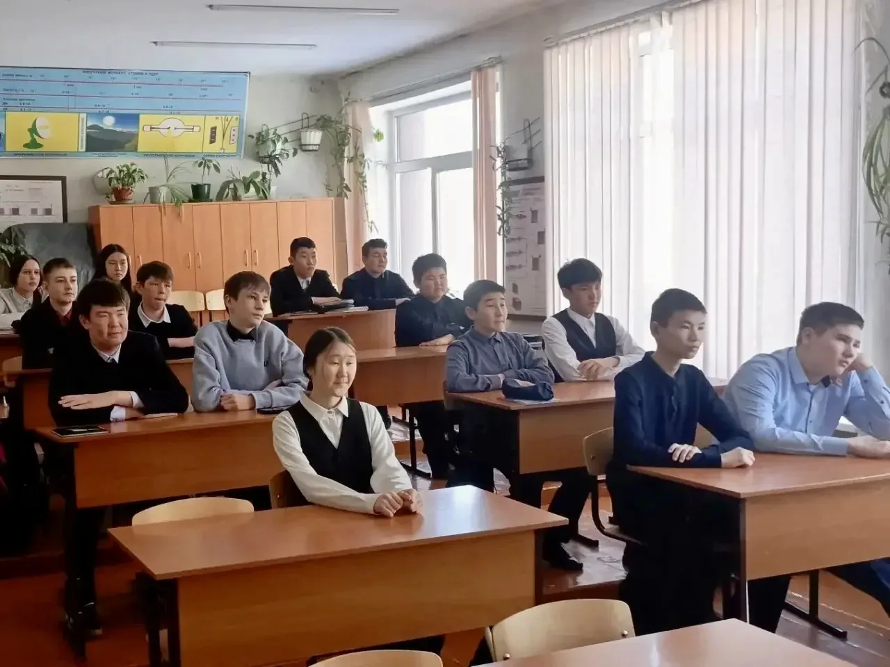 Твоя жизнь — твои правила! 🚀  В нашей школе прошла серия важных классных часов, посвященных самому ц