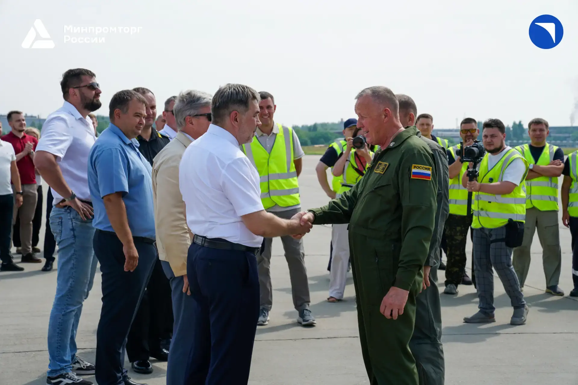 Первый серийный полностью импортозамещенный самолет МС-21-310 впервые поднялся в небо