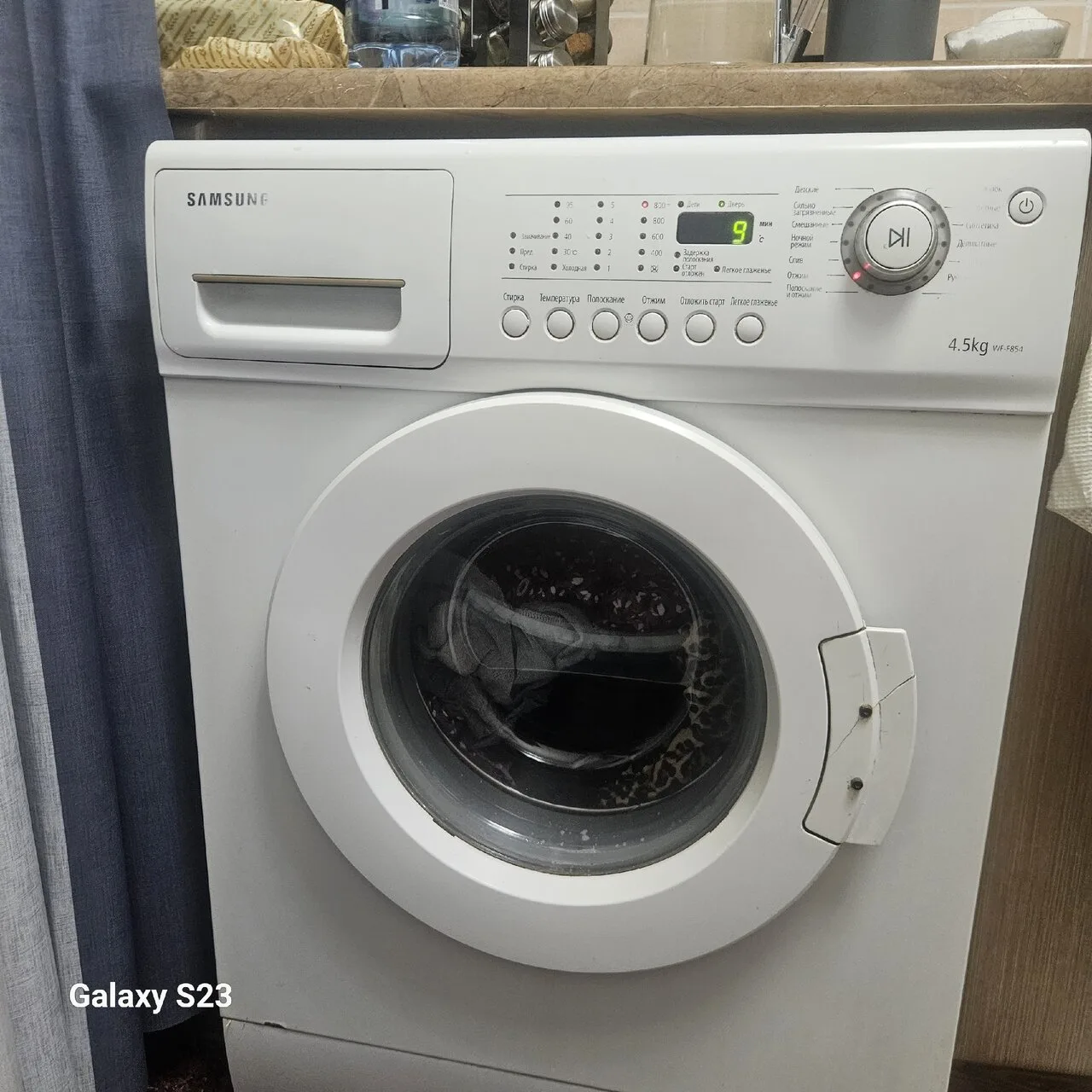 Продам стиральную машину Samsung, б/у, Макеевка, 5000 руб.