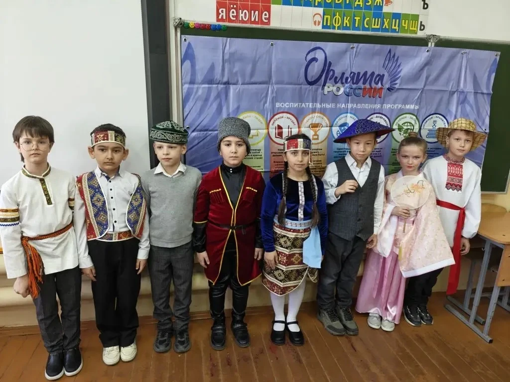 🇷🇺 18 марта — важная дата в истории нашей страны. В этот день мы празднуем День воссоединения Крыма 