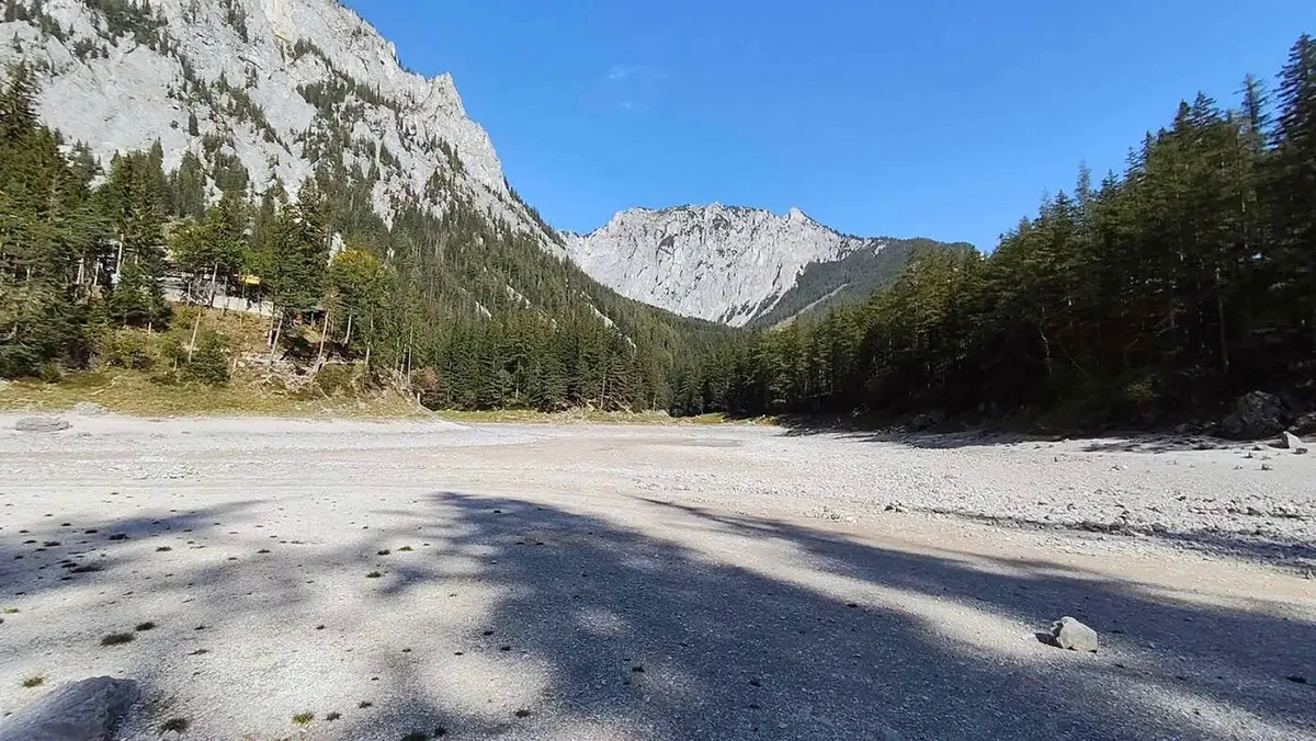 🇦🇹 Знаменитое Грюнер-Зе, Зеленое озеро, рядом деревней Трагёс в Австрийских Альпах по...