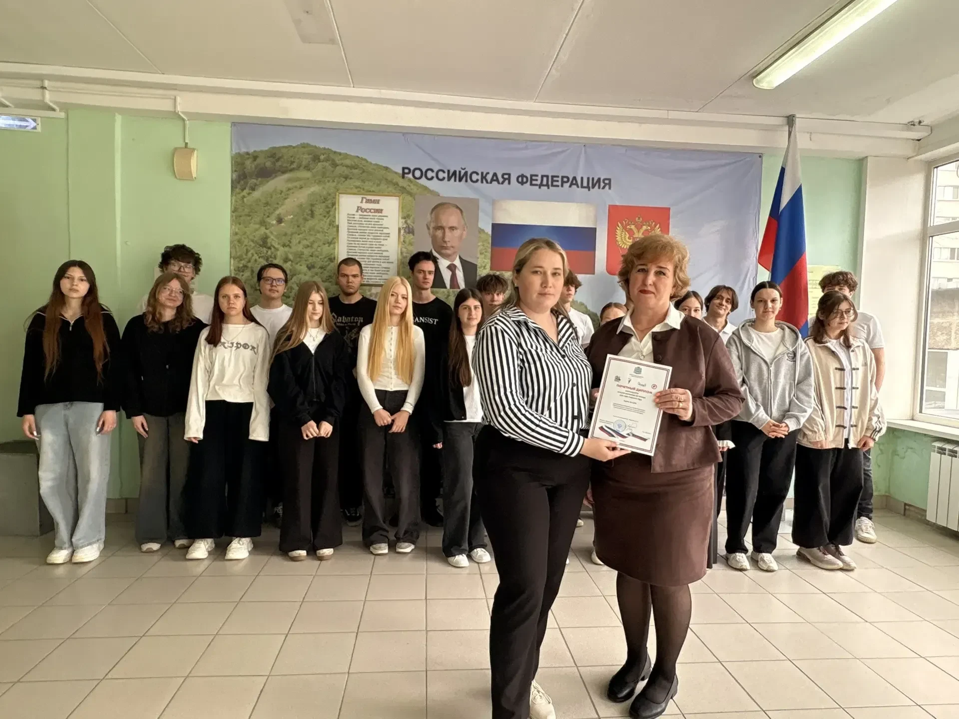 Наша гордость - группа ФН-1/25
На торжественной линейке, посвящённой итогам учебного года, произошло