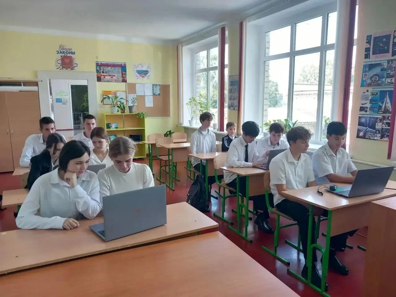 Движение Первых Приморской школы Скадовского округа активно проходит курс «Код России»
