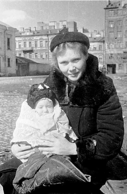 Во время блокады Ленинграда на свет появилось 95 тысяч детей. Большинство из них — окол...